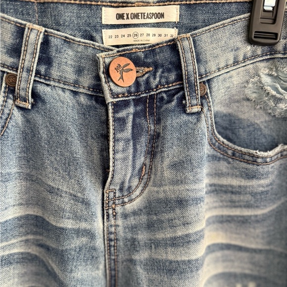 One Teaspoon Size 26 Awesome Baggies in Santa Cruz - Picture 2 of 5